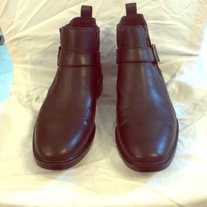 GUESS Chelsea Boots with Buckle-Strap